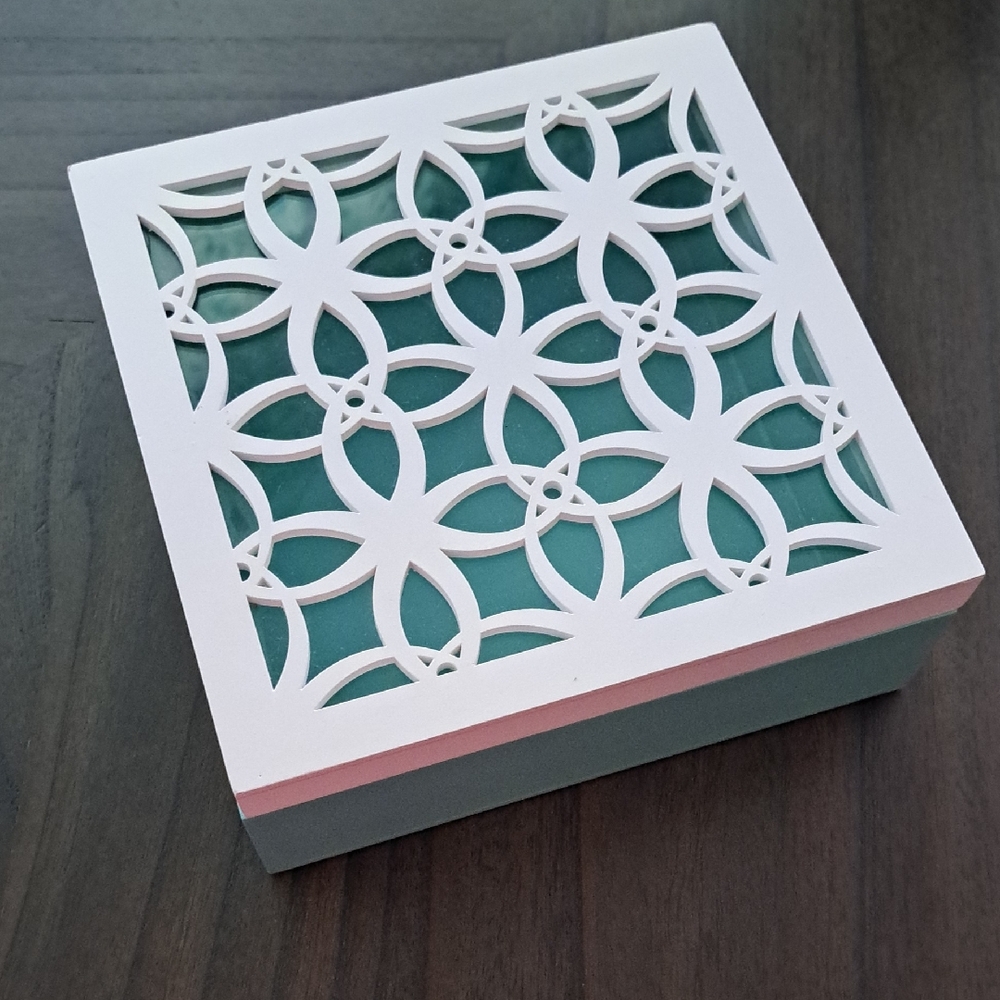 Source Unknown White and Teal Decorative Storage Box